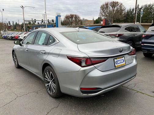 2024 Lexus ES 250 Base