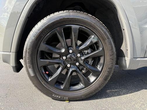 2020 Jeep Grand Cherokee Altitude