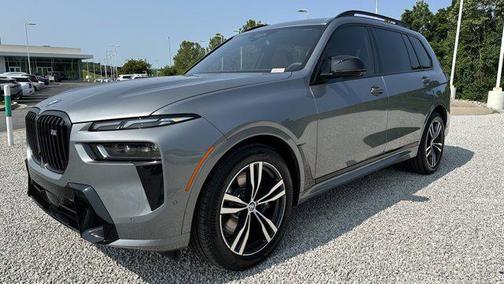 2026 BMW X7 M60i