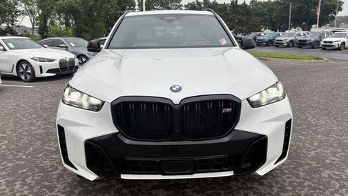 2024 BMW X5 M60i