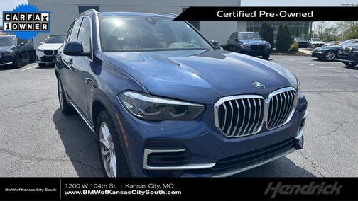 Phytonic Blue Metallic 2022 BMW X5 xDrive40i