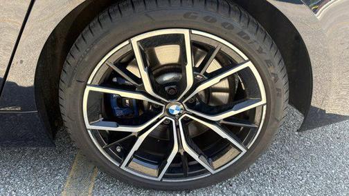 Carbon Black Metallic 2023 BMW 540 i xDrive