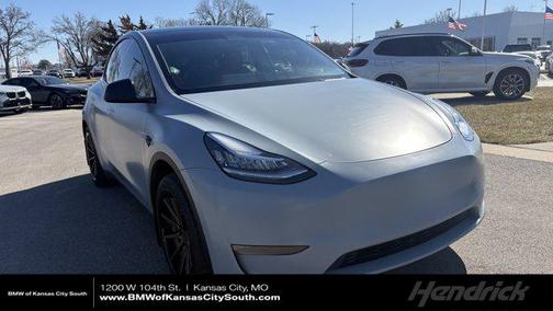 2023 Tesla Model Y Long Range Dual Motor All-Wheel Drive