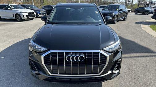 Mythos Black Metallic 2021 Audi Q3 45 S line Premium