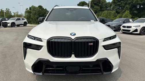 2026 BMW X7 M60i