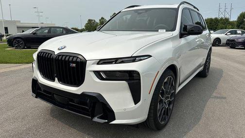 2026 BMW X7 M60i