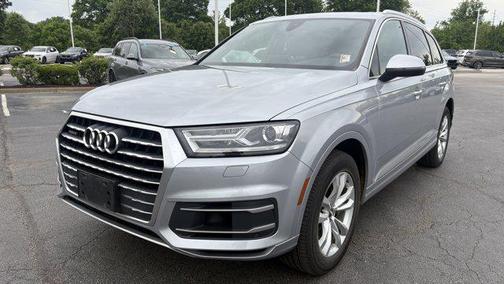 Florett Silver Metallic 2019 Audi Q7 55 Premium