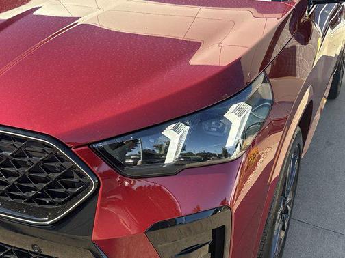 2025 BMW X2 xDrive28i