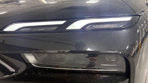 Black Sapphire Metallic 2026 BMW 760 xDrive