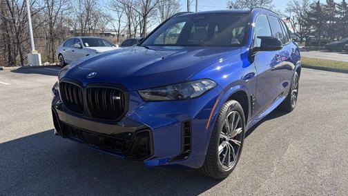 2025 BMW X5 M60i