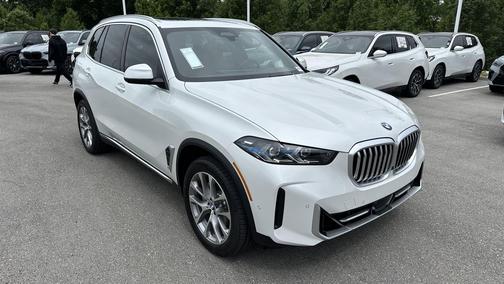 Mineral White Metallic 2026 BMW X5 xDrive40i