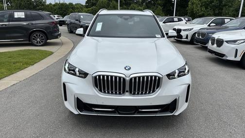 Mineral White Metallic 2026 BMW X5 xDrive40i
