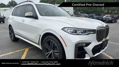 Mineral White Metallic 2022 BMW X7 M50i