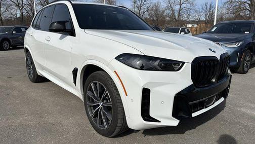 2024 BMW X5 M60i