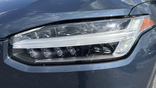 2019 Volvo XC90 T5 Momentum