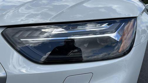 2023 Audi Q5 45 S line Prestige