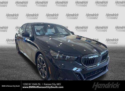 Carbon Black Metallic 2026 BMW 530 xDrive