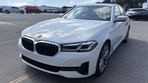 Alpine White 2023 BMW 530 i xDrive