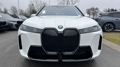 Alpine White 2026 BMW iX xDrive45