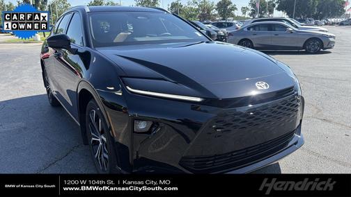 Black 2025 Toyota Crown Signia XLE