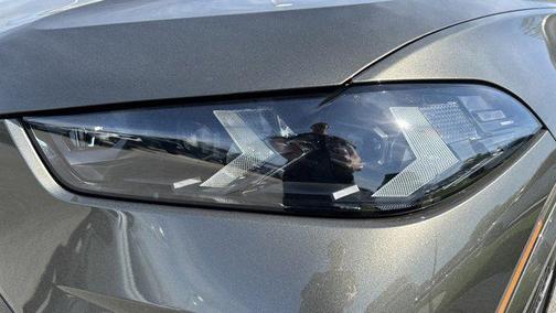 Manhattan Green Metallic 2026 BMW X5 xDrive40i