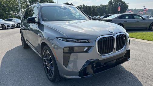 2025 BMW X7 M60i