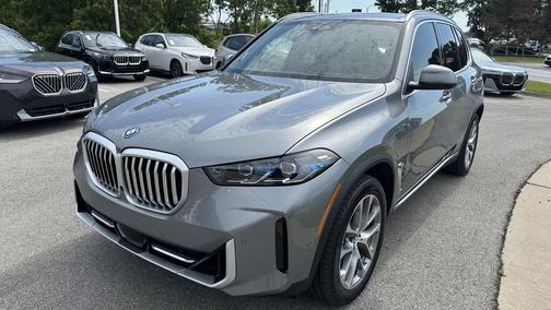 Skyscraper Grey Metallic 2026 BMW X5 PHEV xDrive50e