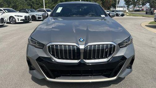 2026 BMW i5 xDrive40