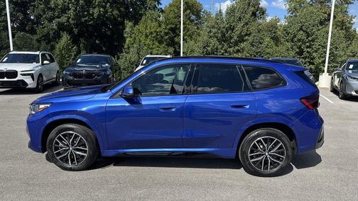 Portimao Blue Metallic 2026 BMW X1 xDrive28i