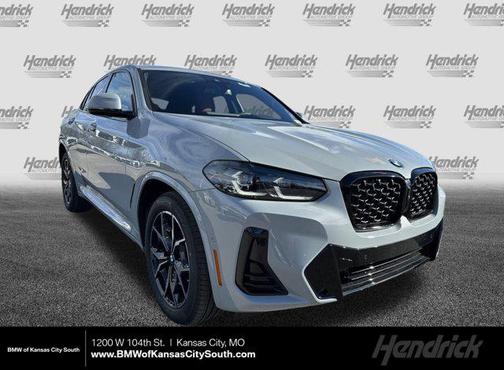 2025 BMW X4 xDrive30i