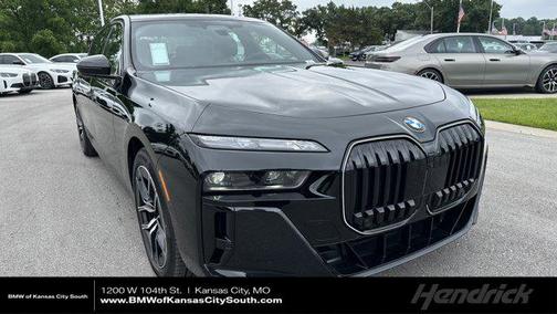 2025 BMW 760 xDrive