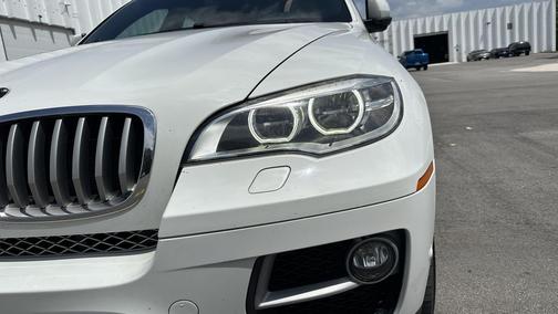 Alpine White 2014 BMW X6 xDrive50i