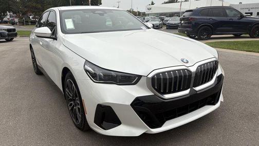 2026 BMW 530 i xDrive