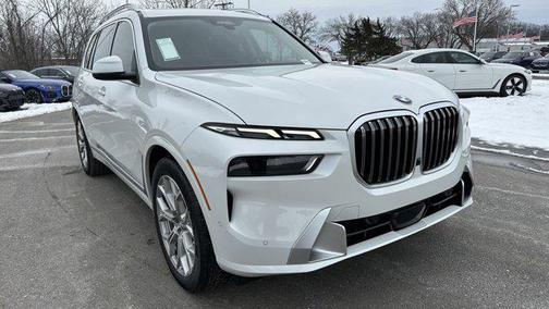 2025 BMW X7 xDrive40i