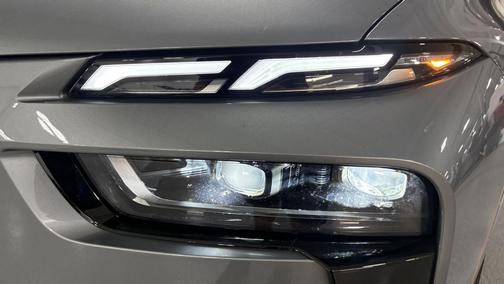 Skyscraper Grey Metallic 2026 BMW X7 xDrive40i