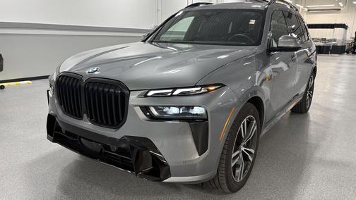 Skyscraper Grey Metallic 2026 BMW X7 xDrive40i
