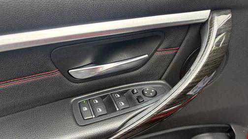 2018 BMW 330 xDrive