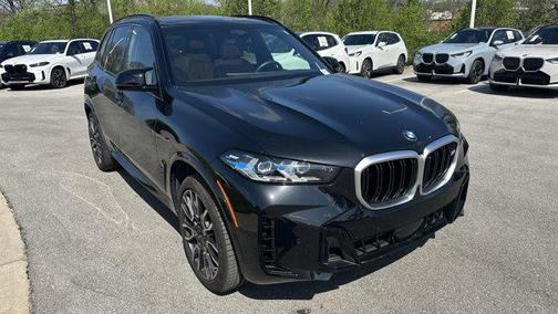 2025 BMW X5 M60i