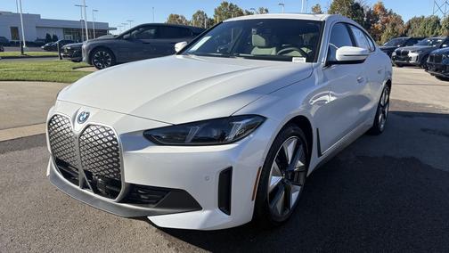 Mineral White Metallic 2025 BMW i4 Gran Coupe xDrive40