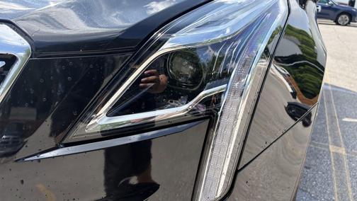 Stellar Black Metallic 2021 Cadillac XT5 Premium Luxury