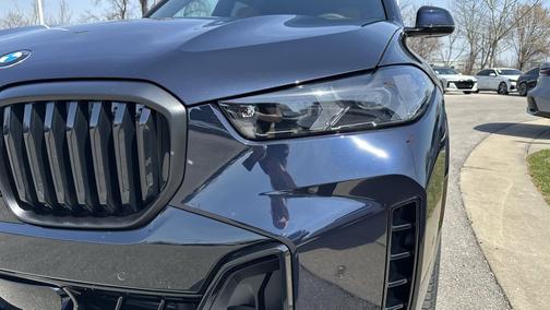 Carbon Black Metallic 2026 BMW X5 xDrive40i