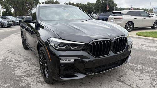 2021 BMW X6 M50i