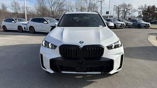 Mineral White Metallic 2026 BMW X5 xDrive40i