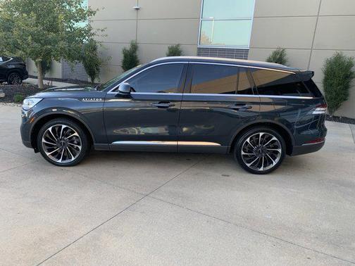 2022 Lincoln Aviator Reserve AWD