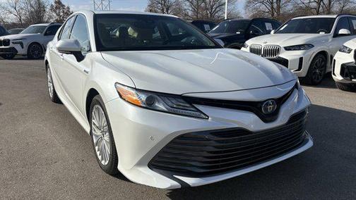 2018 Toyota Camry Hybrid XLE