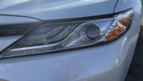 2018 Toyota Camry Hybrid XLE