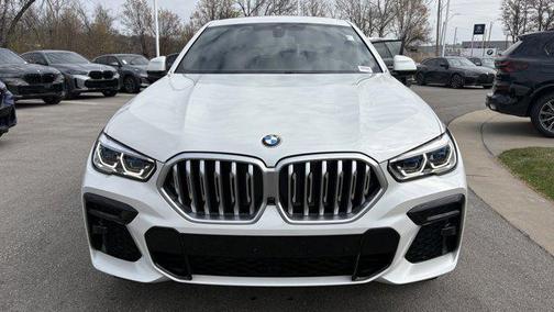 Mineral White Metallic 2023 BMW X6 xDrive40i