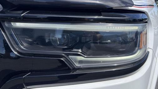 Bright White Clearcoat 2023 RAM 1500 Limited