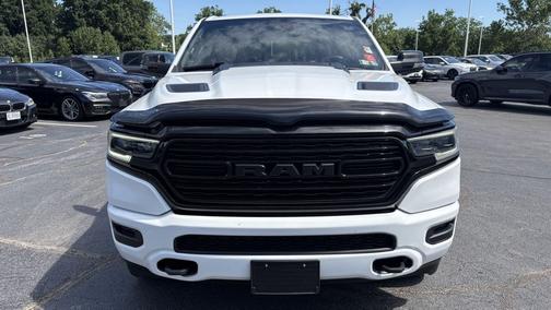 Bright White Clearcoat 2023 RAM 1500 Limited