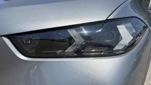 2024 BMW X5 M60i